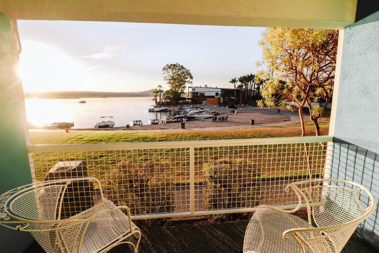 The Nautical Beachfront Resort Лейк Хавасу Сити Екстериор снимка